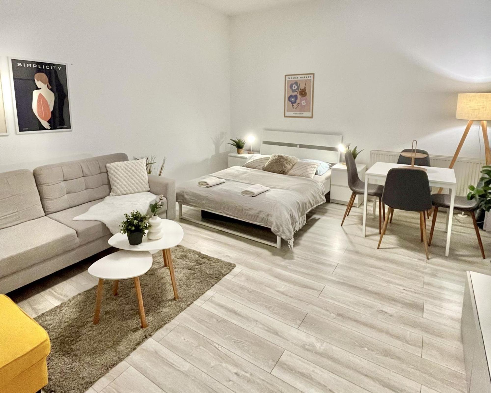 Apartment Robin - Old Town Bratislava Exterior photo